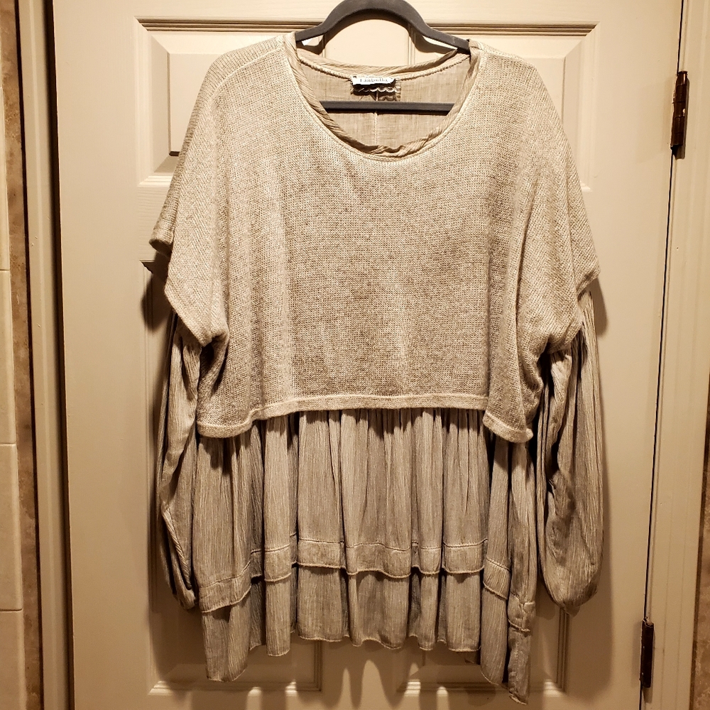 Liabella loose fitting sweater. XL